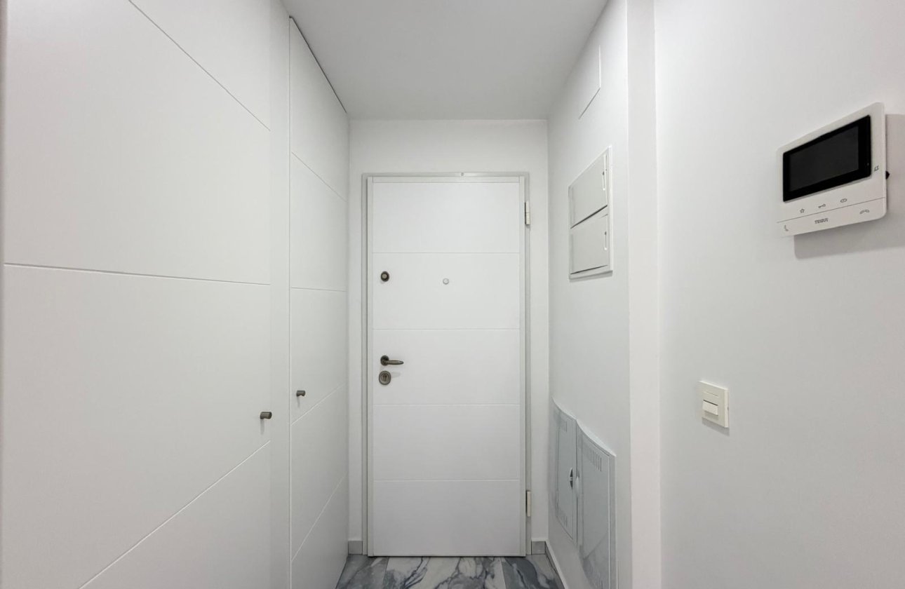 Resale - Apartment -
Torrevieja - Estacion De Autobuses