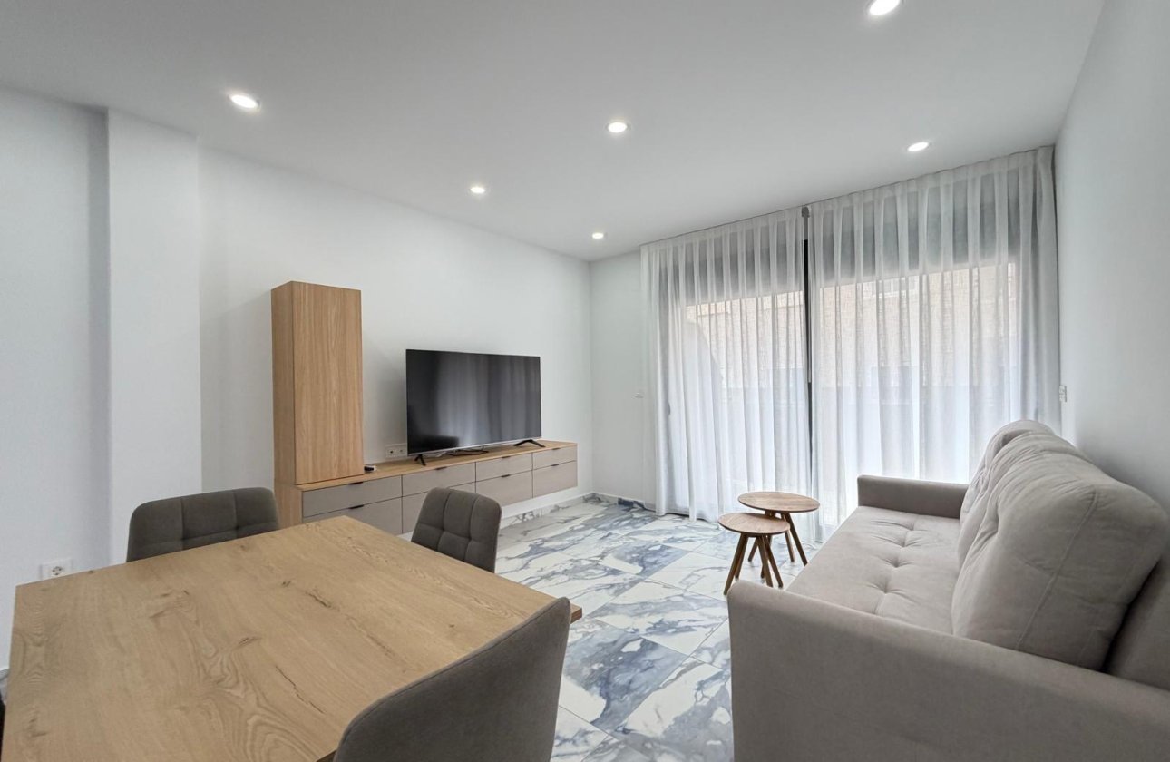 Resale - Apartment -
Torrevieja - Estacion De Autobuses