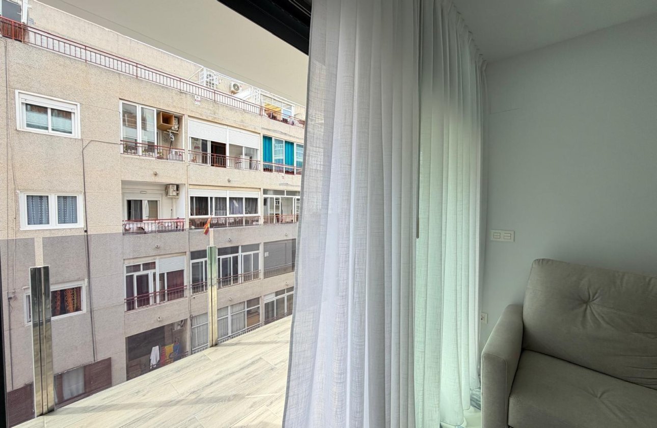 Resale - Apartment -
Torrevieja - Estacion De Autobuses