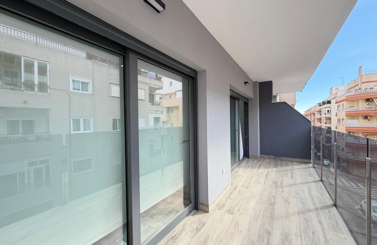 Resale - Apartment -
Torrevieja - Estacion De Autobuses
