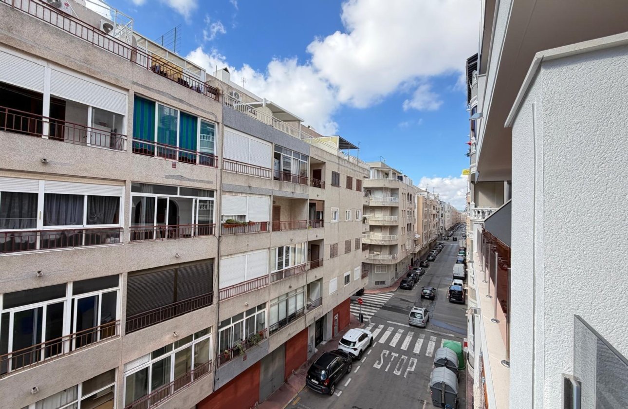 Resale - Apartment -
Torrevieja - Estacion De Autobuses