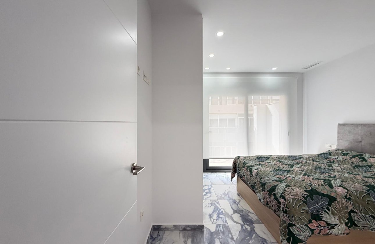 Resale - Apartment -
Torrevieja - Estacion De Autobuses
