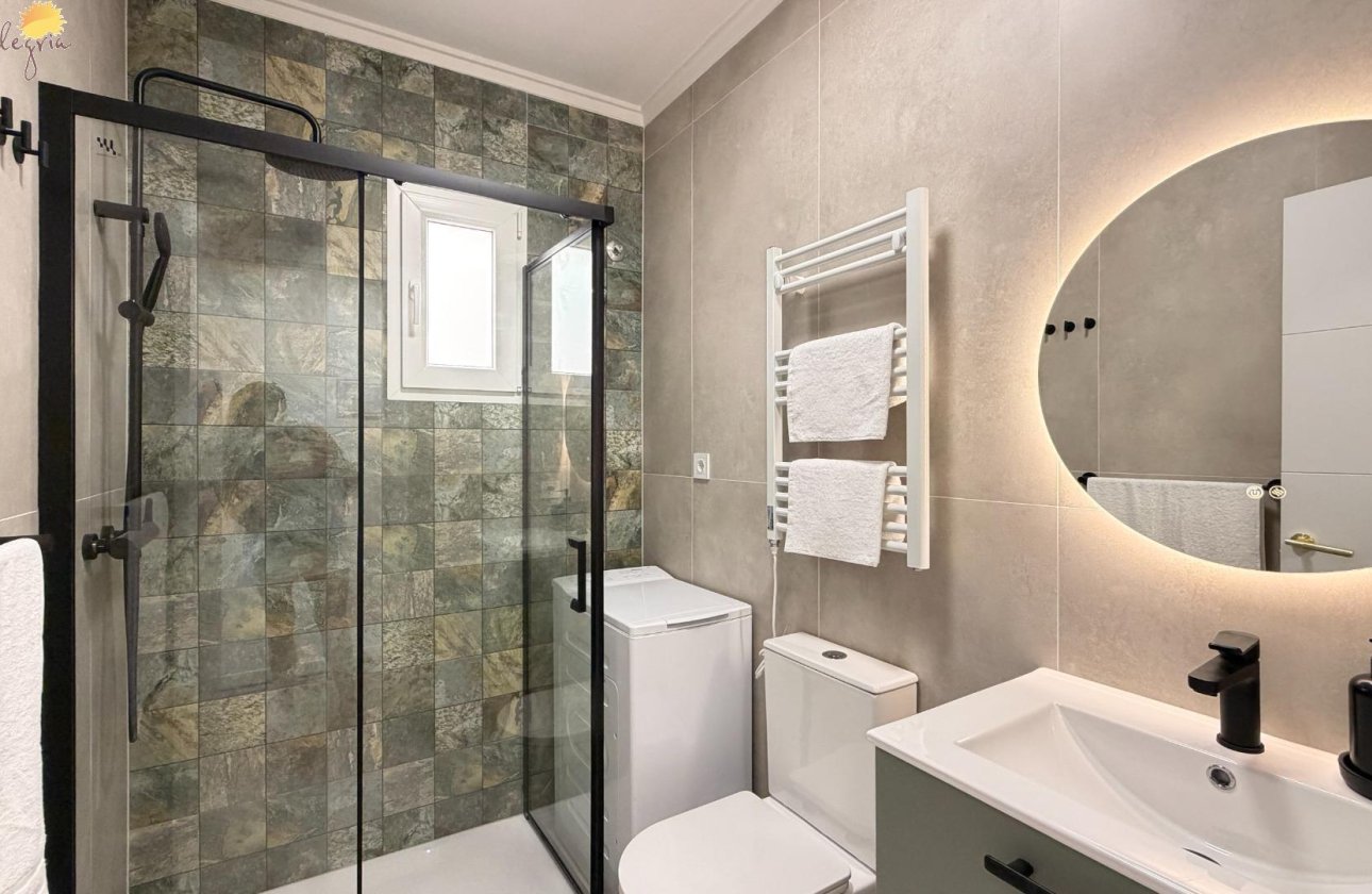 Resale - Apartment -
Torrevieja - Estacion De Autobuses