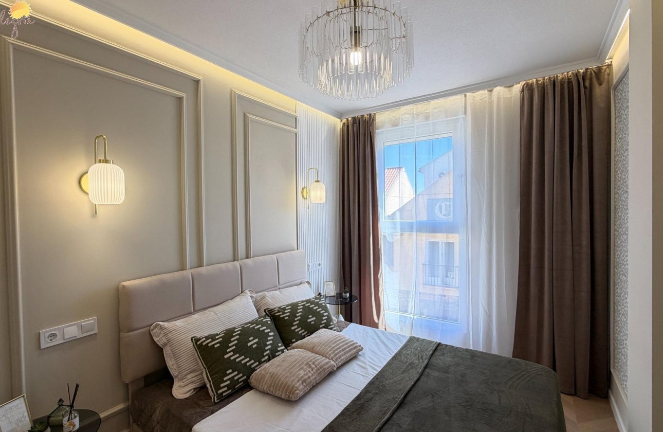 Resale - Apartment -
Torrevieja - Estacion De Autobuses
