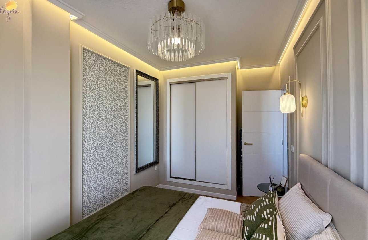 Resale - Apartment -
Torrevieja - Estacion De Autobuses