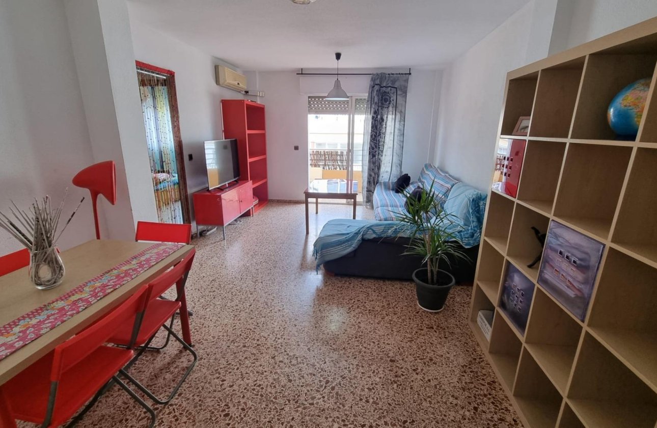 Resale - Apartment -
Torrevieja - Habaneras