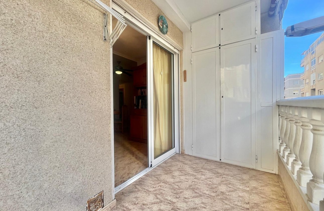 Resale - Apartment -
Torrevieja - Habaneras