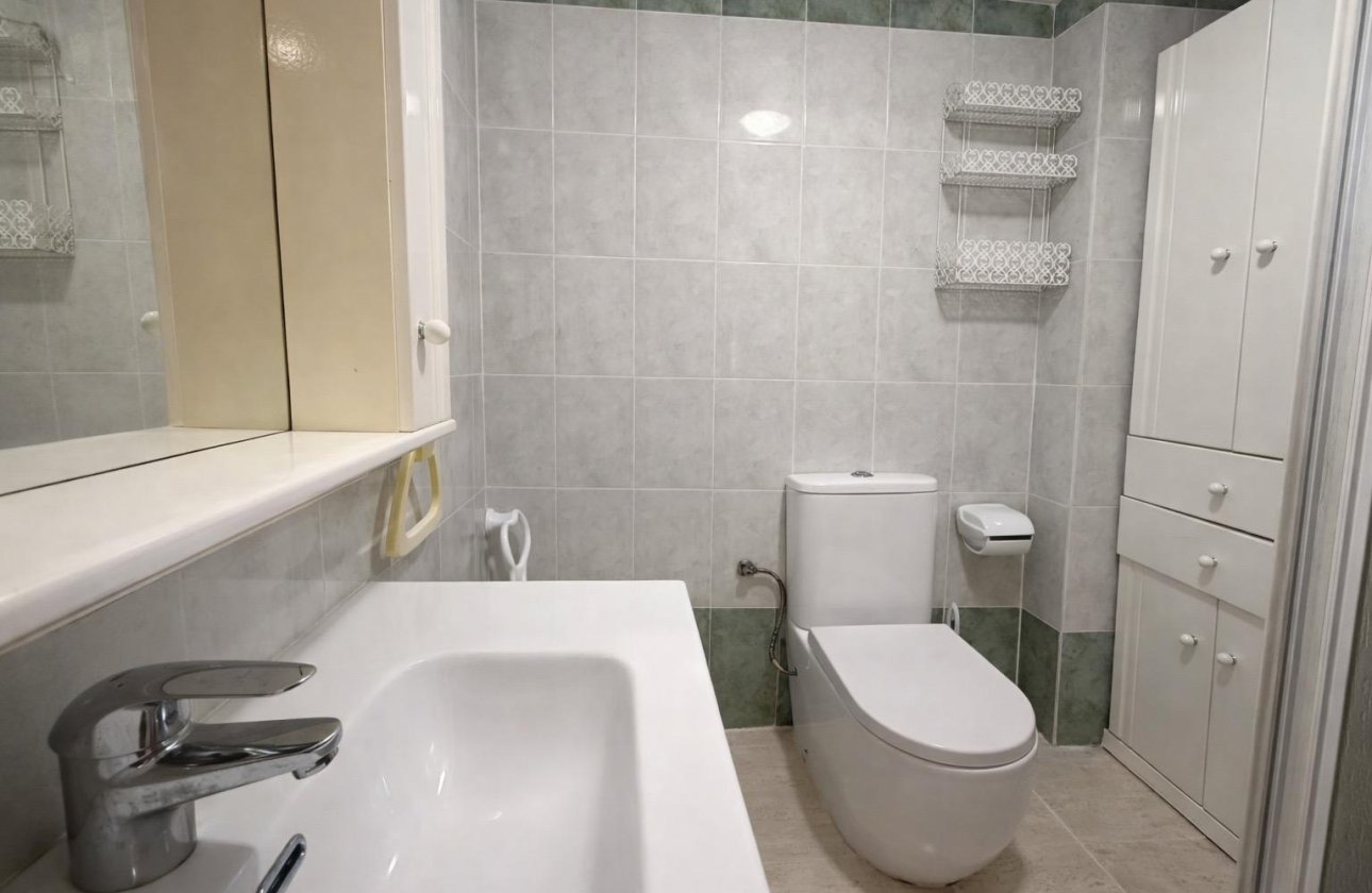 Resale - Apartment -
Torrevieja - Habaneras