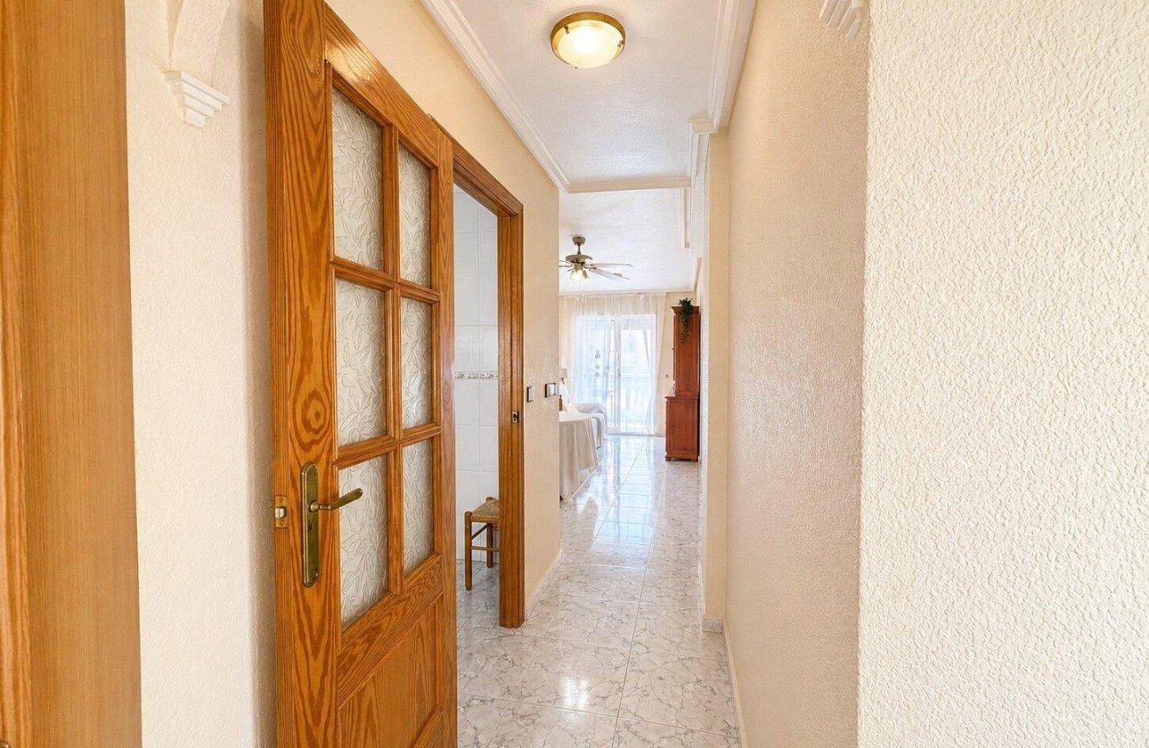 Resale - Apartment -
Torrevieja - Habaneras