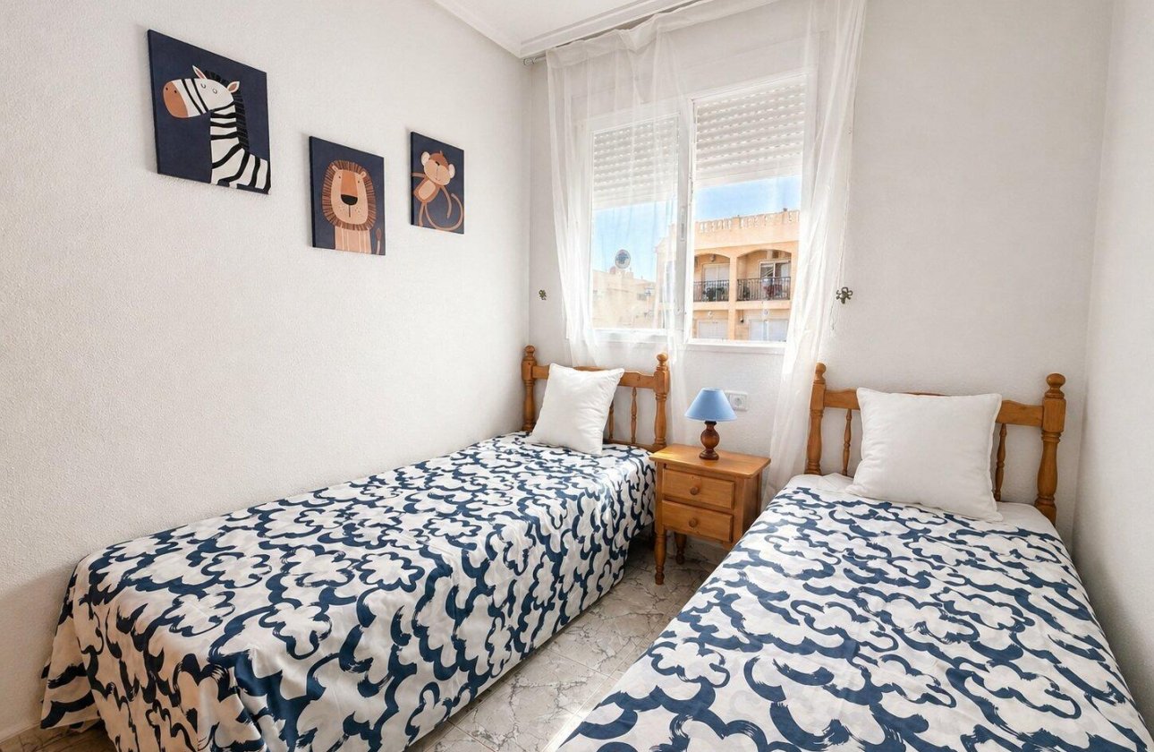 Resale - Apartment -
Torrevieja - Habaneras
