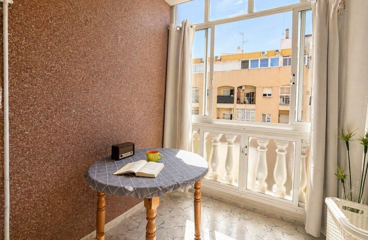 Resale - Apartment -
Torrevieja - Habaneras