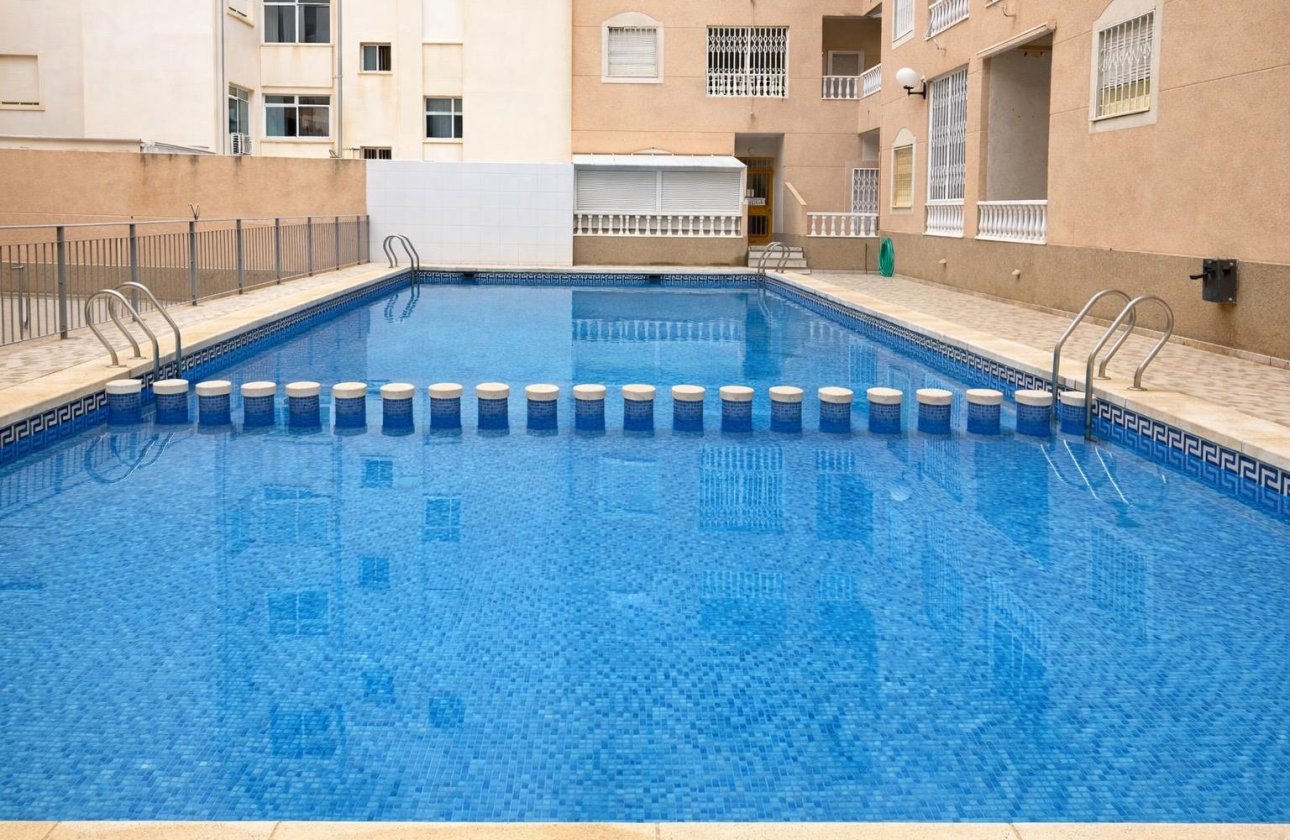 Resale - Apartment -
Torrevieja - Habaneras