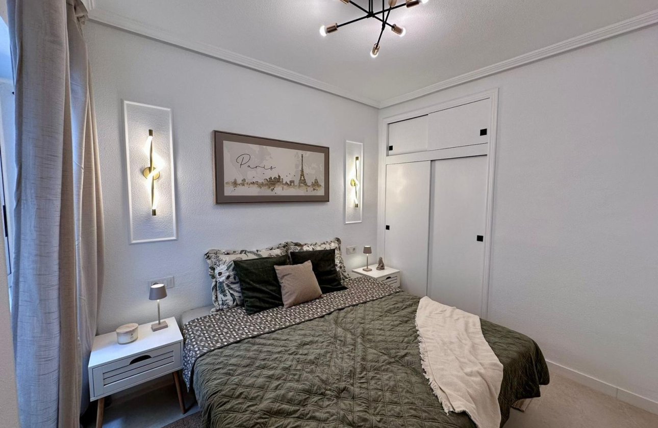 Resale - Apartment -
Torrevieja - Habaneras