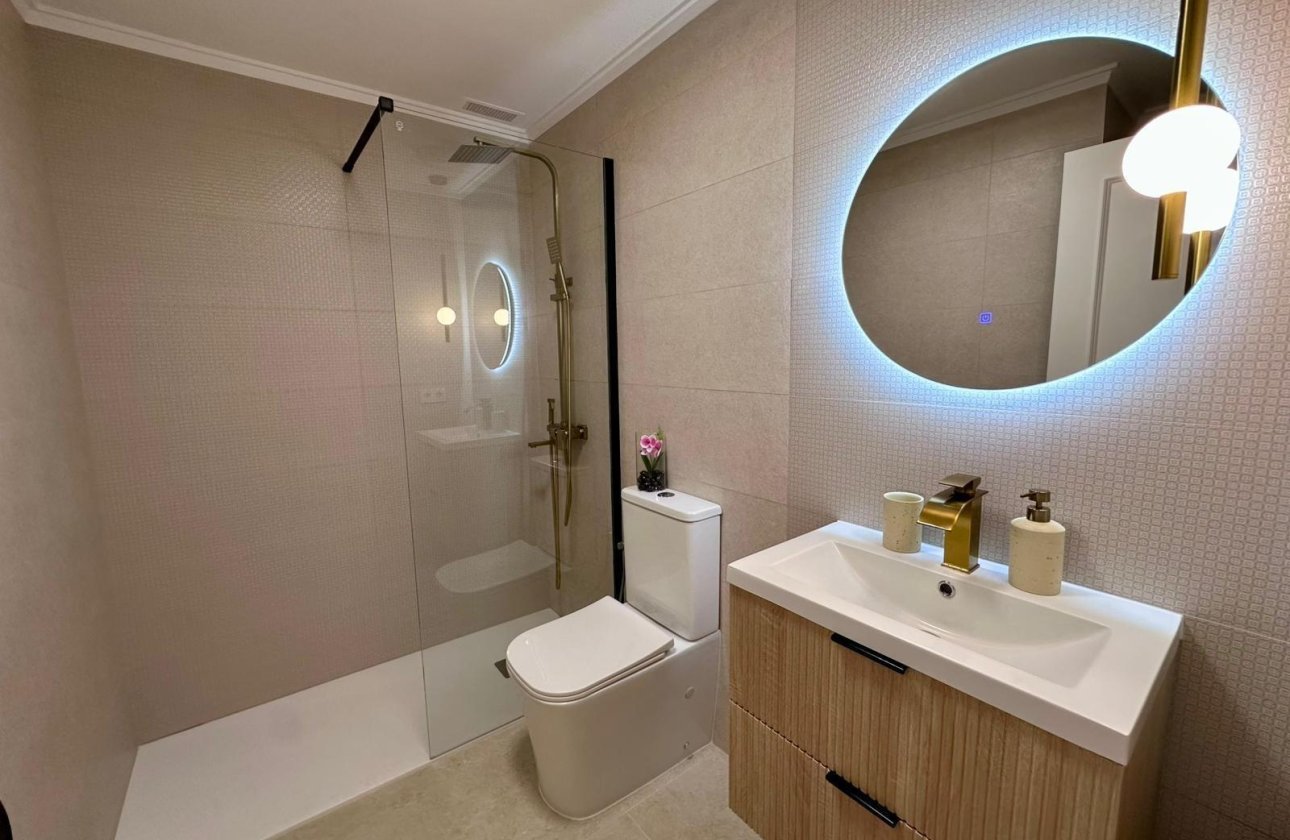 Resale - Apartment -
Torrevieja - Habaneras