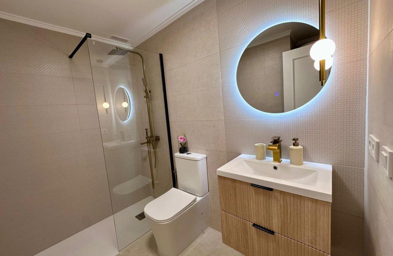 Resale - Apartment -
Torrevieja - Habaneras