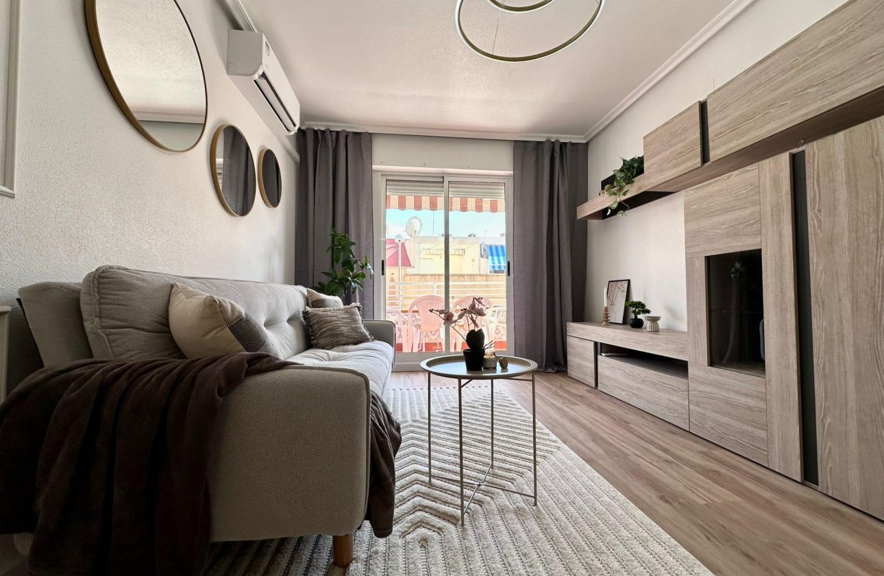 Resale - Apartment -
Torrevieja - Habaneras