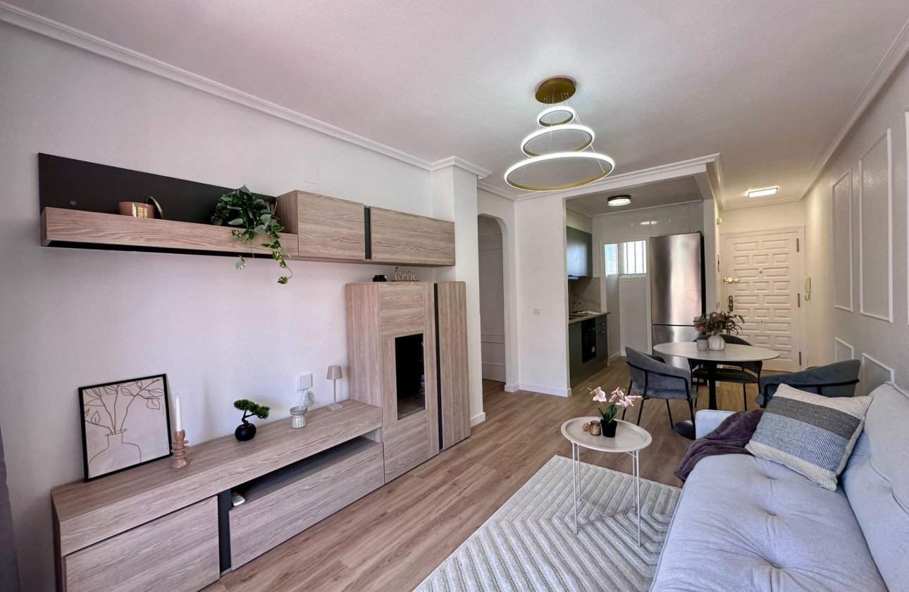 Resale - Apartment -
Torrevieja - Habaneras