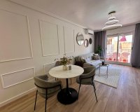 Resale - Apartment -
Torrevieja - Habaneras