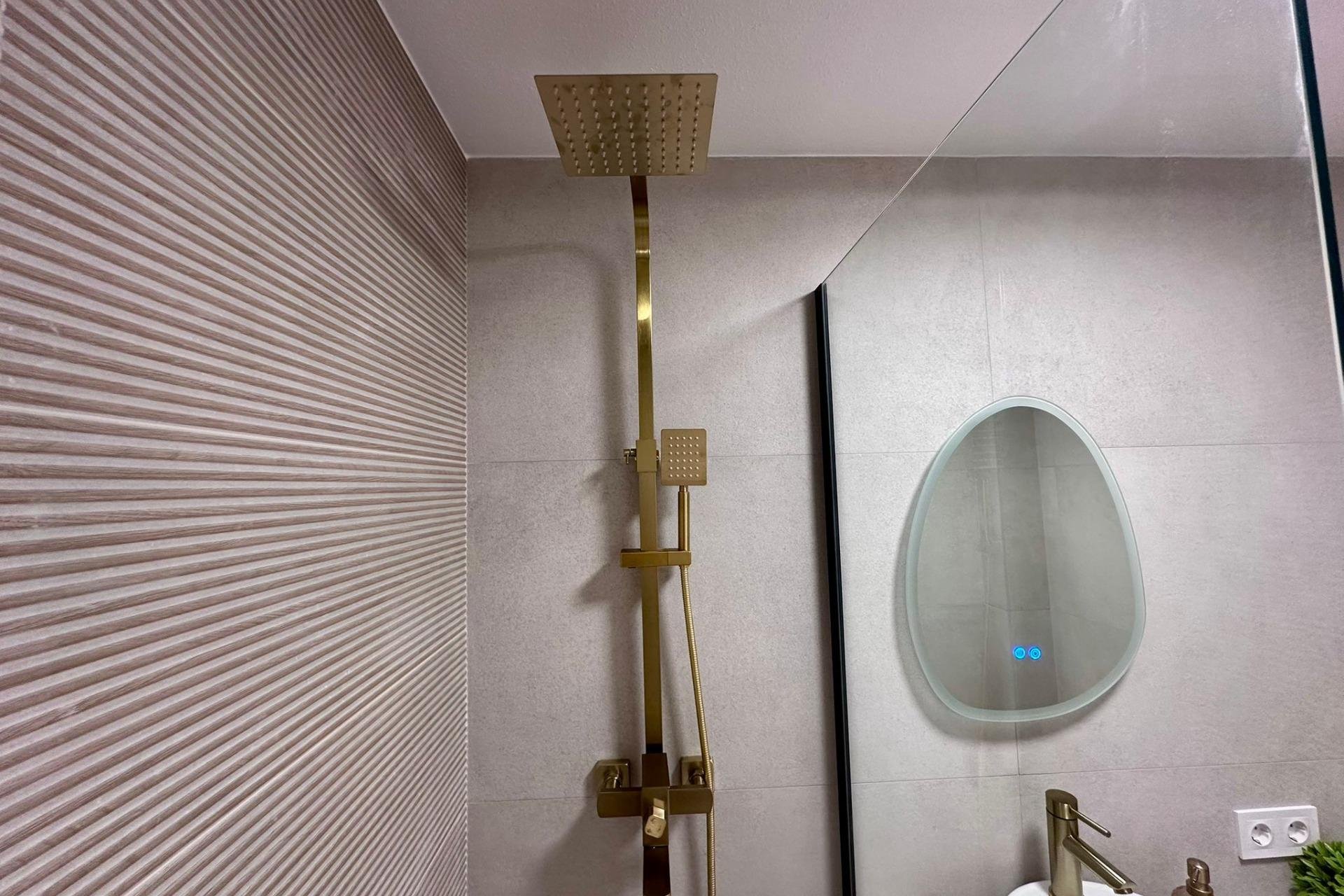 Resale - Apartment -
Torrevieja - Habaneras