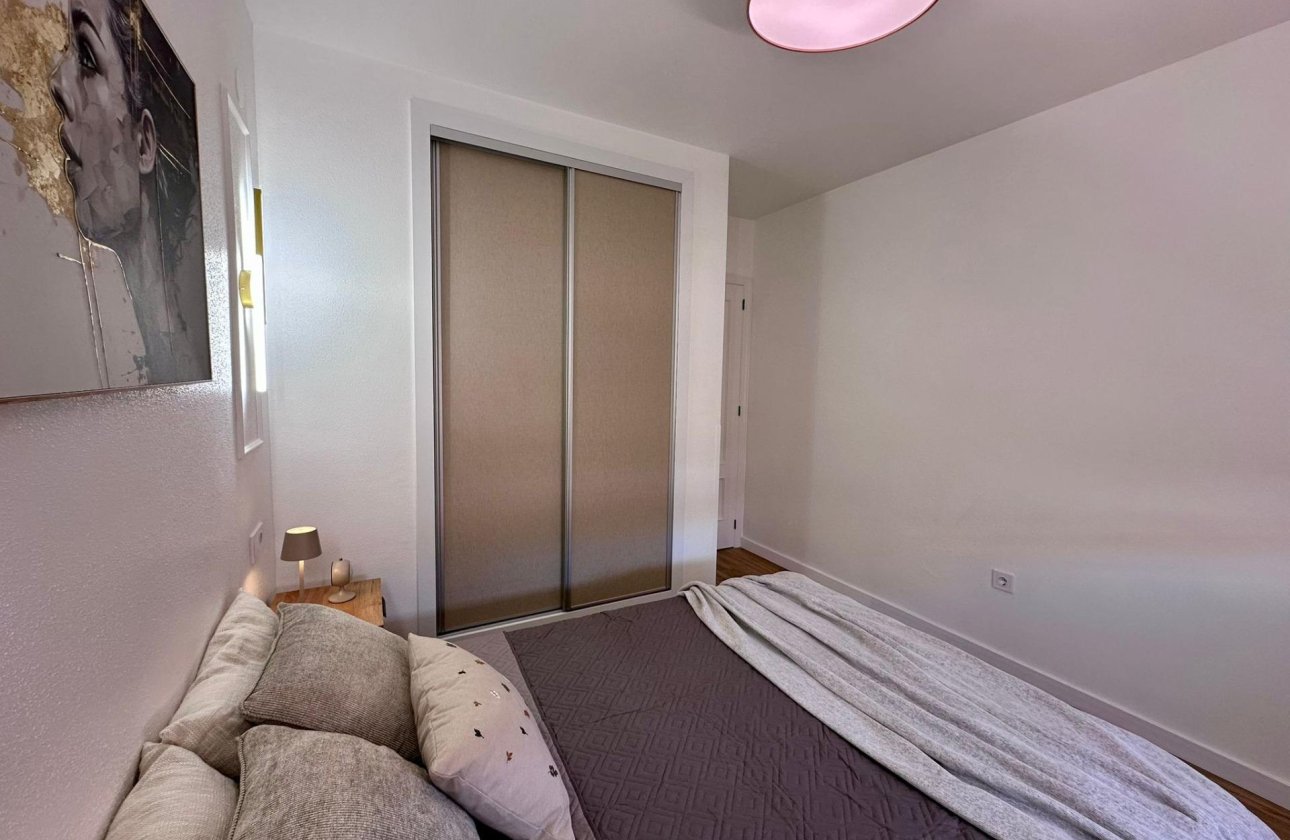 Resale - Apartment -
Torrevieja - Habaneras