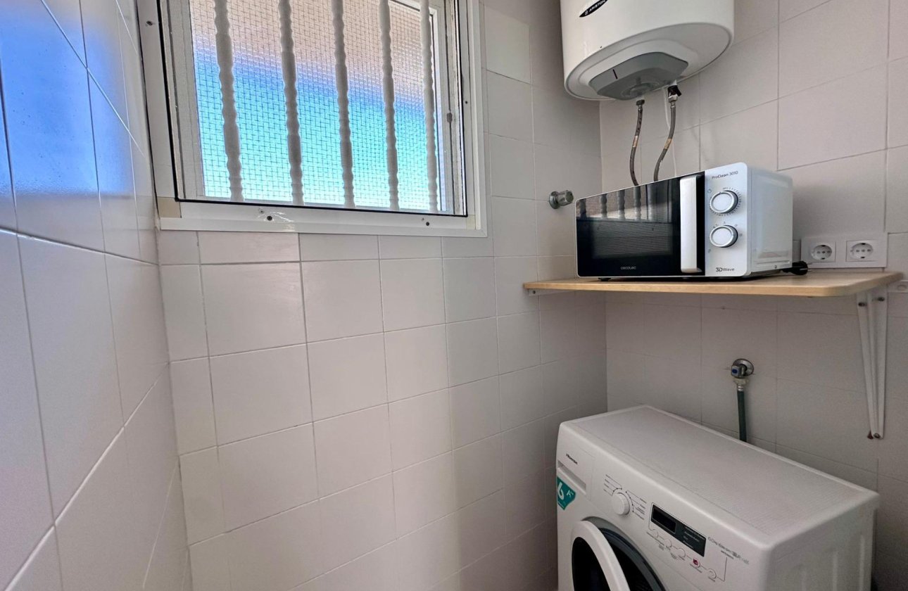 Resale - Apartment -
Torrevieja - Habaneras