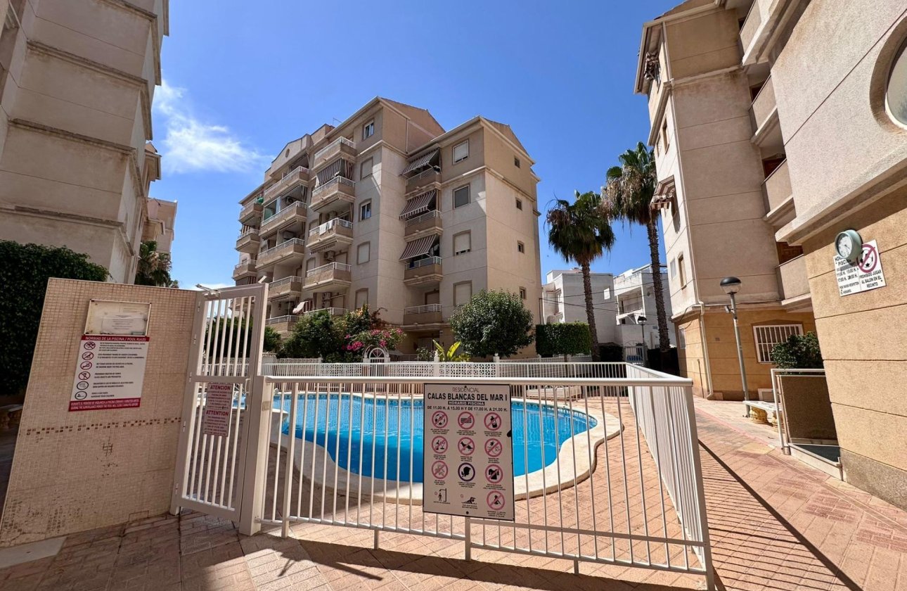 Resale - Apartment -
Torrevieja - Habaneras