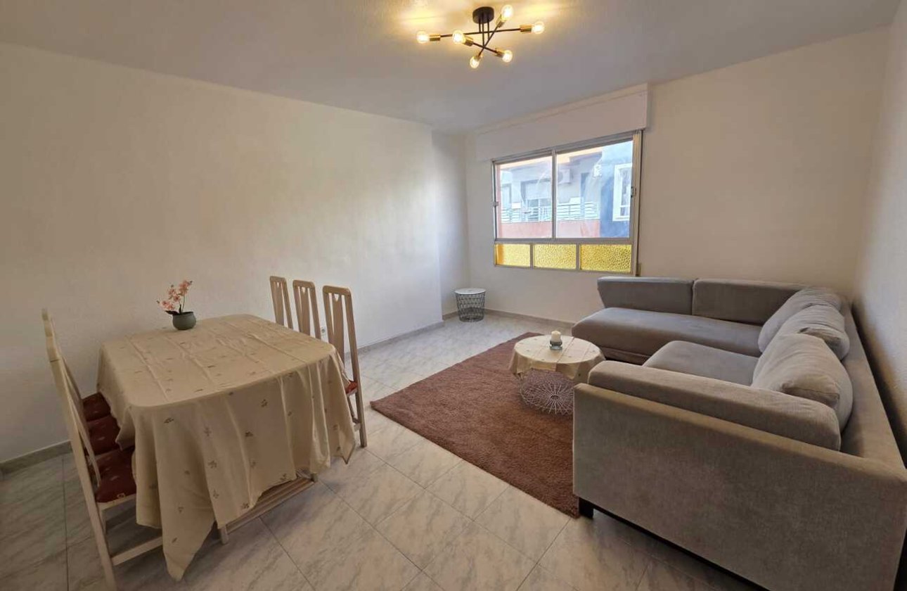 Resale - Apartment -
Torrevieja - Habaneras