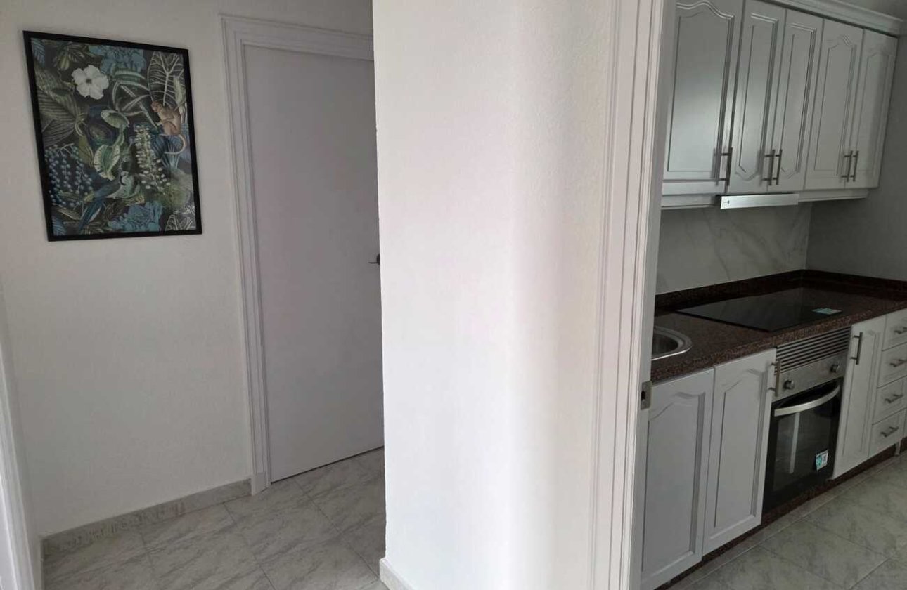 Resale - Apartment -
Torrevieja - Habaneras