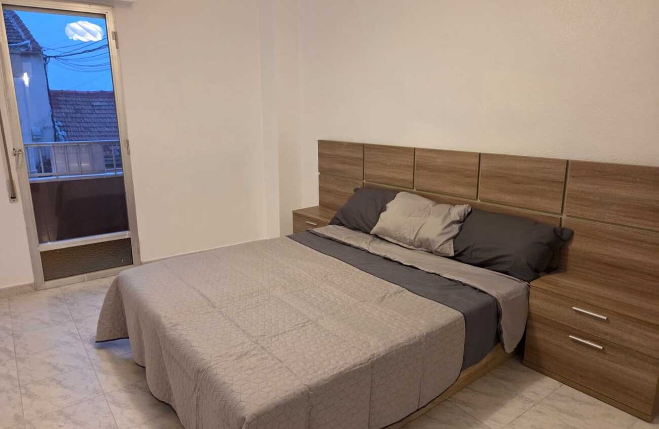 Resale - Apartment -
Torrevieja - Habaneras