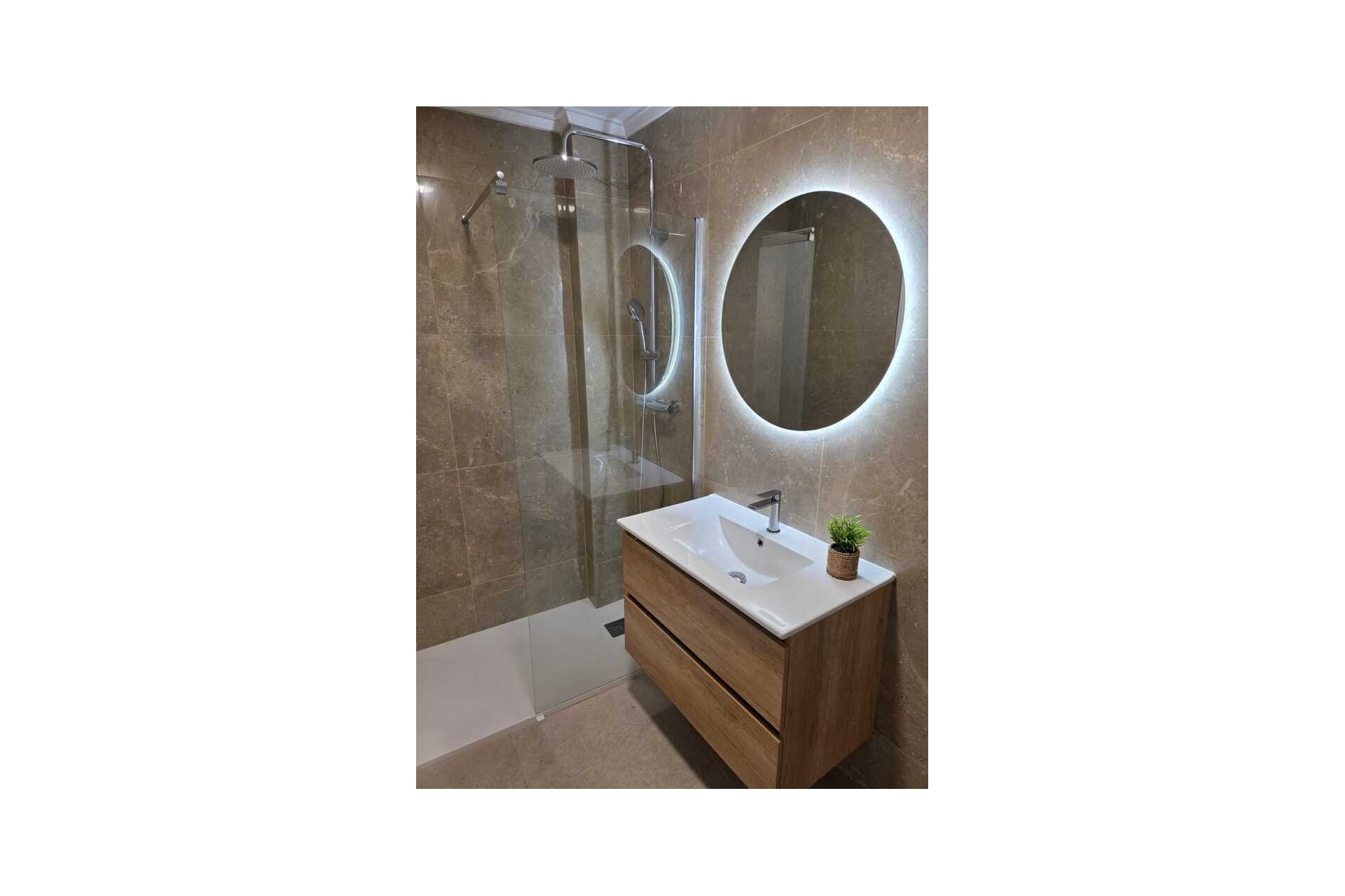 Resale - Apartment -
Torrevieja - Habaneras