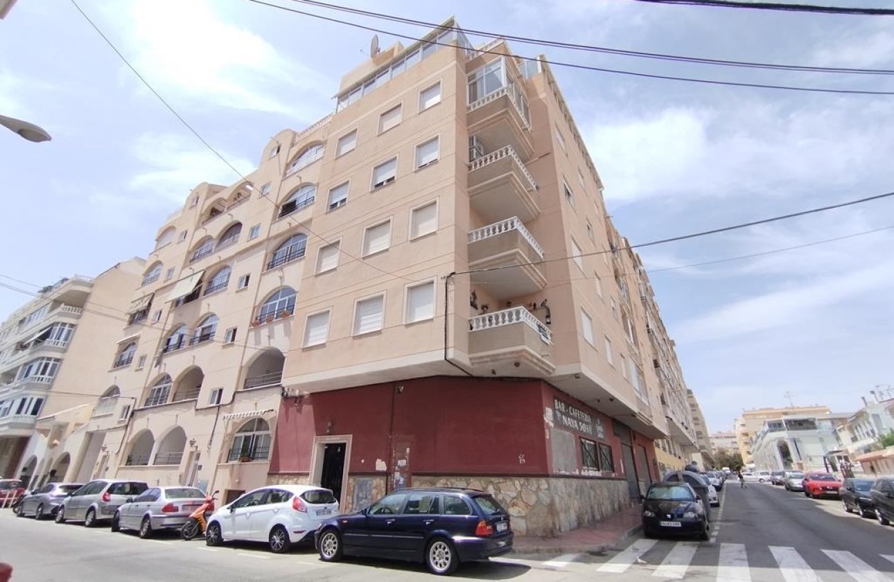 Resale - Apartment -
Torrevieja - Habaneras
