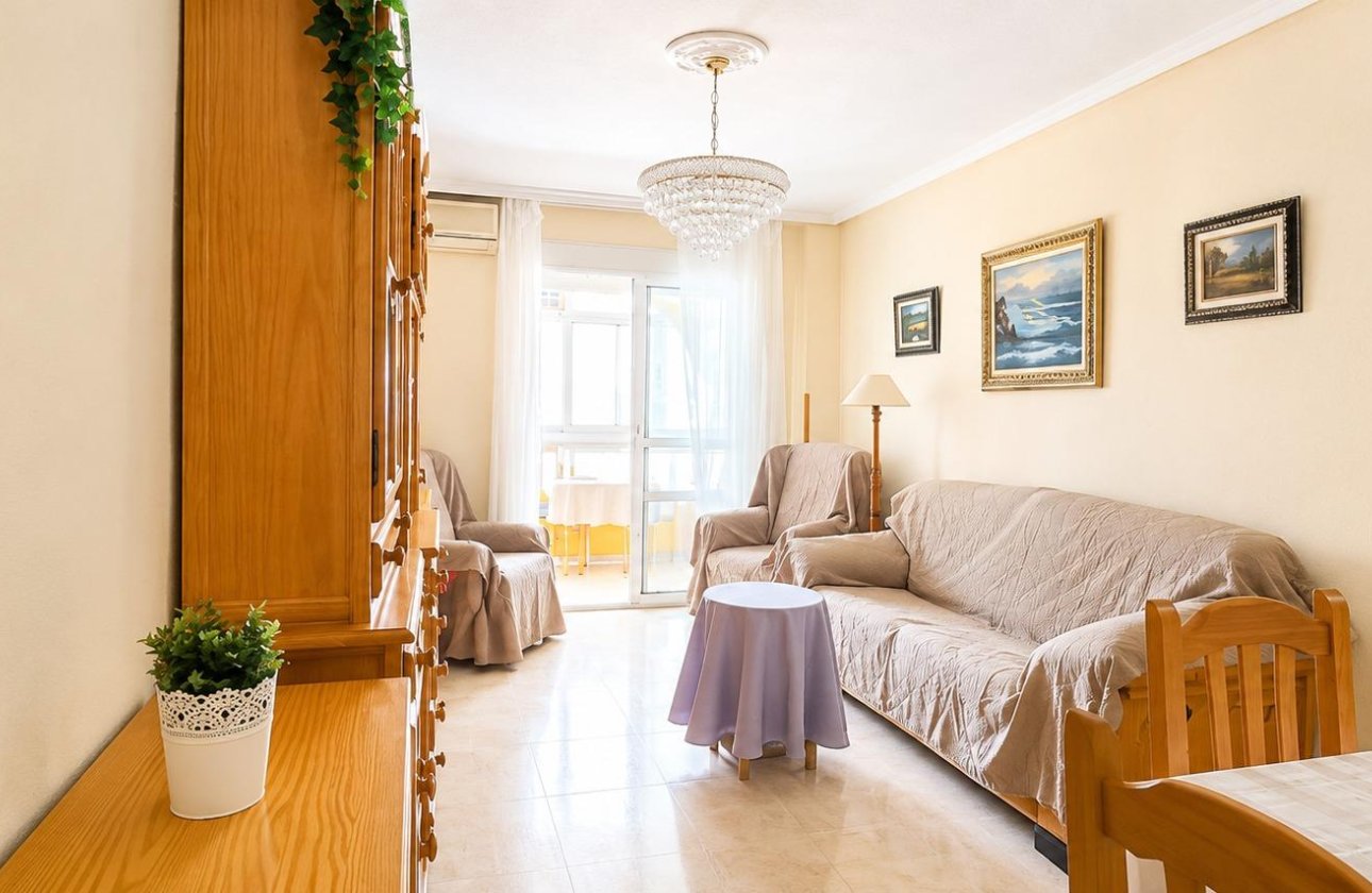 Resale - Apartment -
Torrevieja - Habaneras