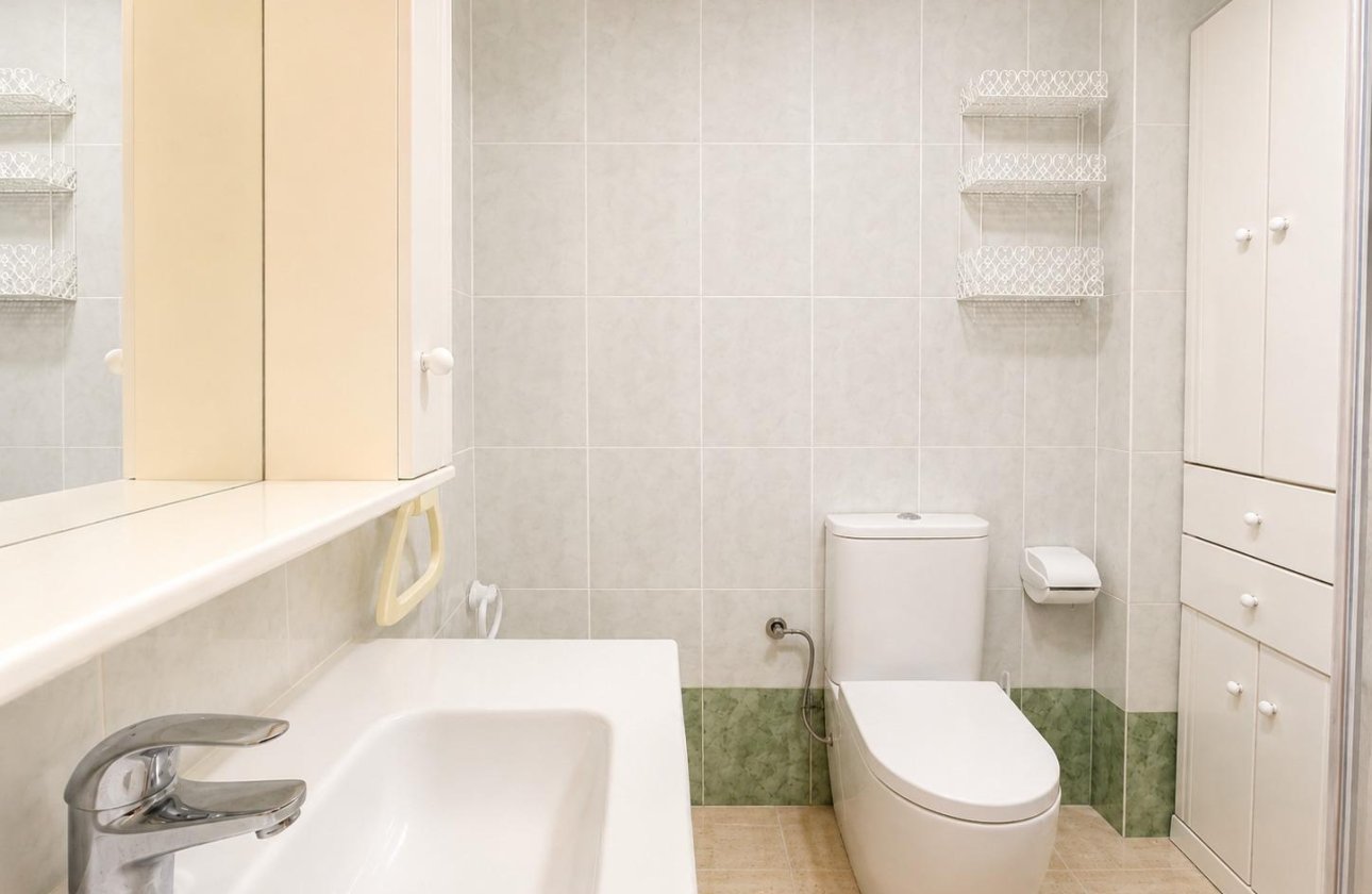 Resale - Apartment -
Torrevieja - Habaneras