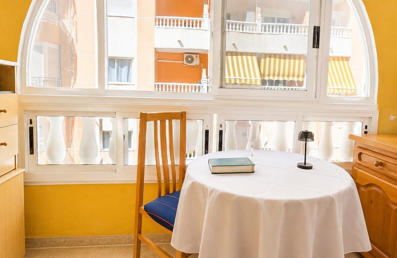 Resale - Apartment -
Torrevieja - Habaneras