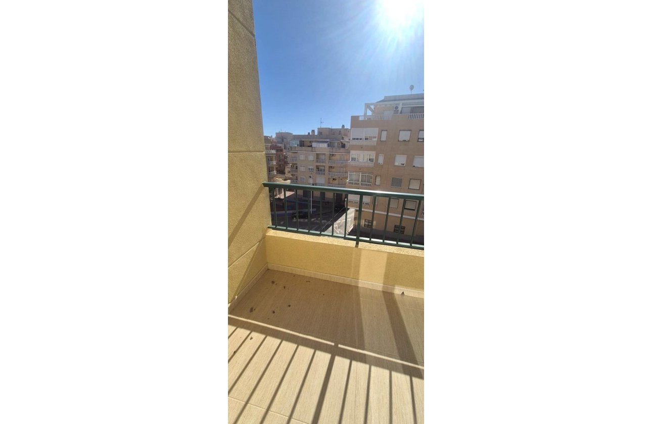 Resale - Apartment -
Torrevieja - La Mata Pueblo