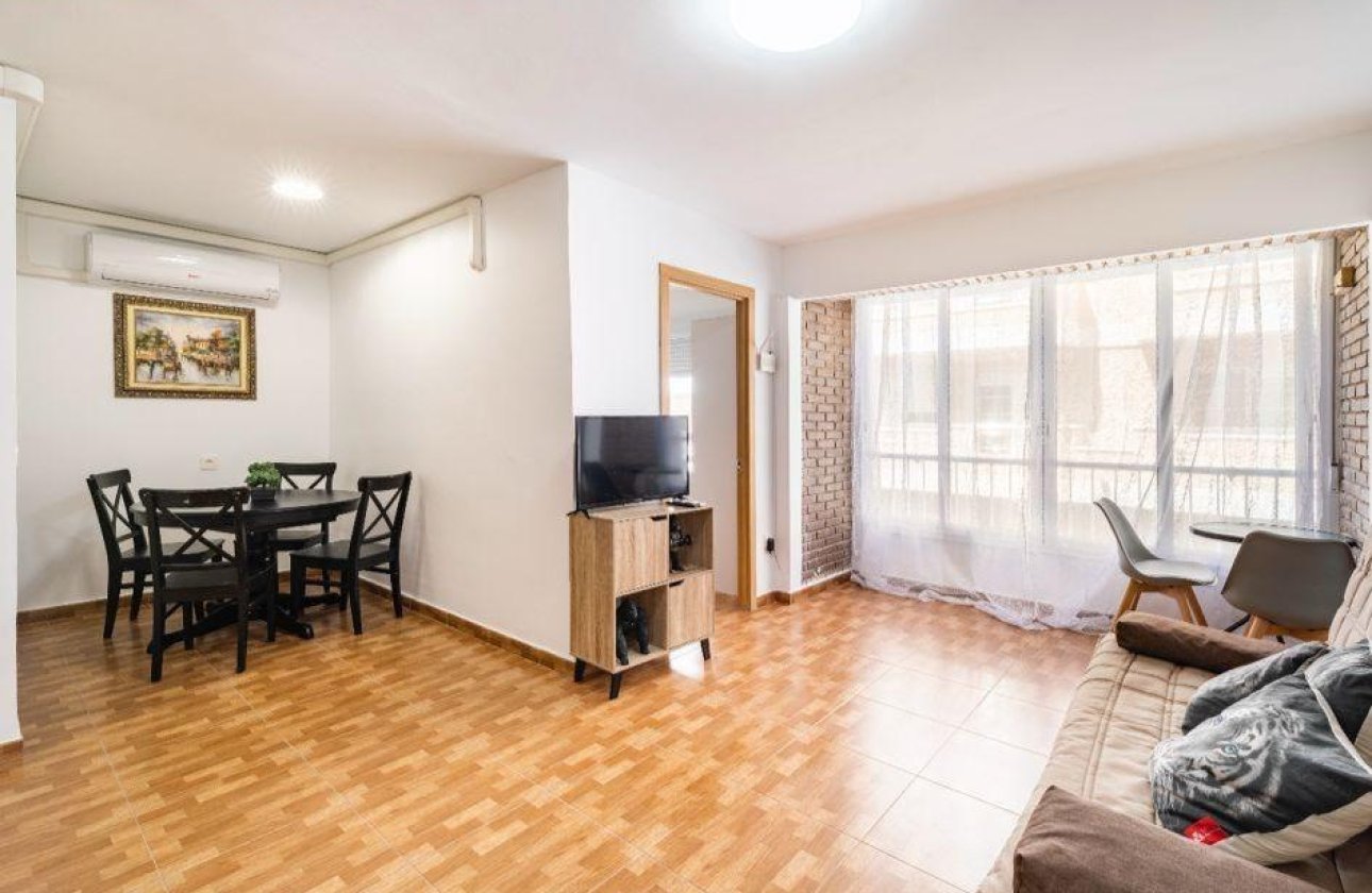 Resale - Apartment -
Torrevieja - La Mata Pueblo