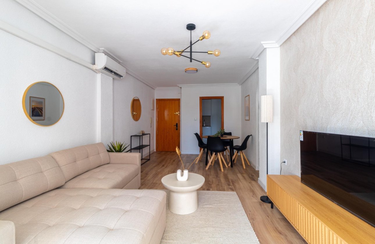 Resale - Apartment -
Torrevieja - La Mata Pueblo