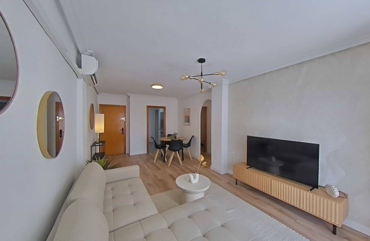 Resale - Apartment -
Torrevieja - La Mata Pueblo