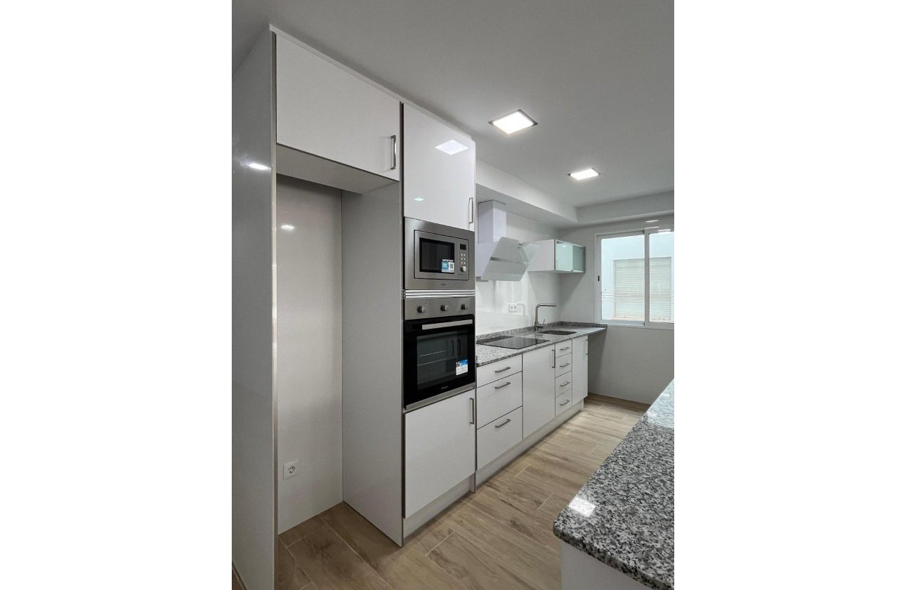 Resale - Apartment -
Torrevieja - La Mata