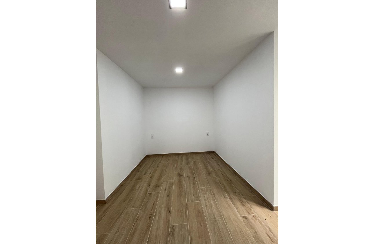 Resale - Apartment -
Torrevieja - La Mata