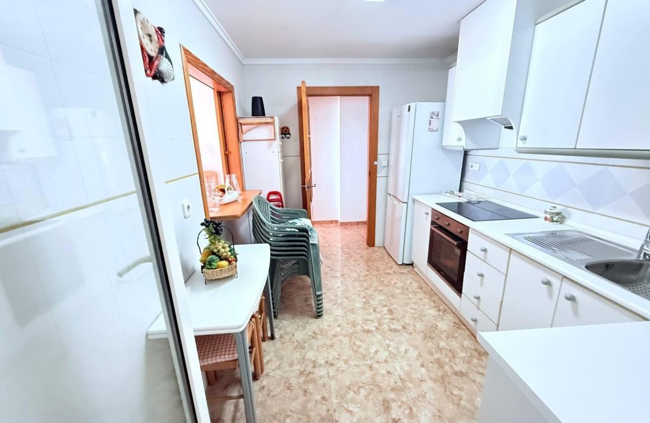 Resale - Apartment -
Torrevieja - La Mata