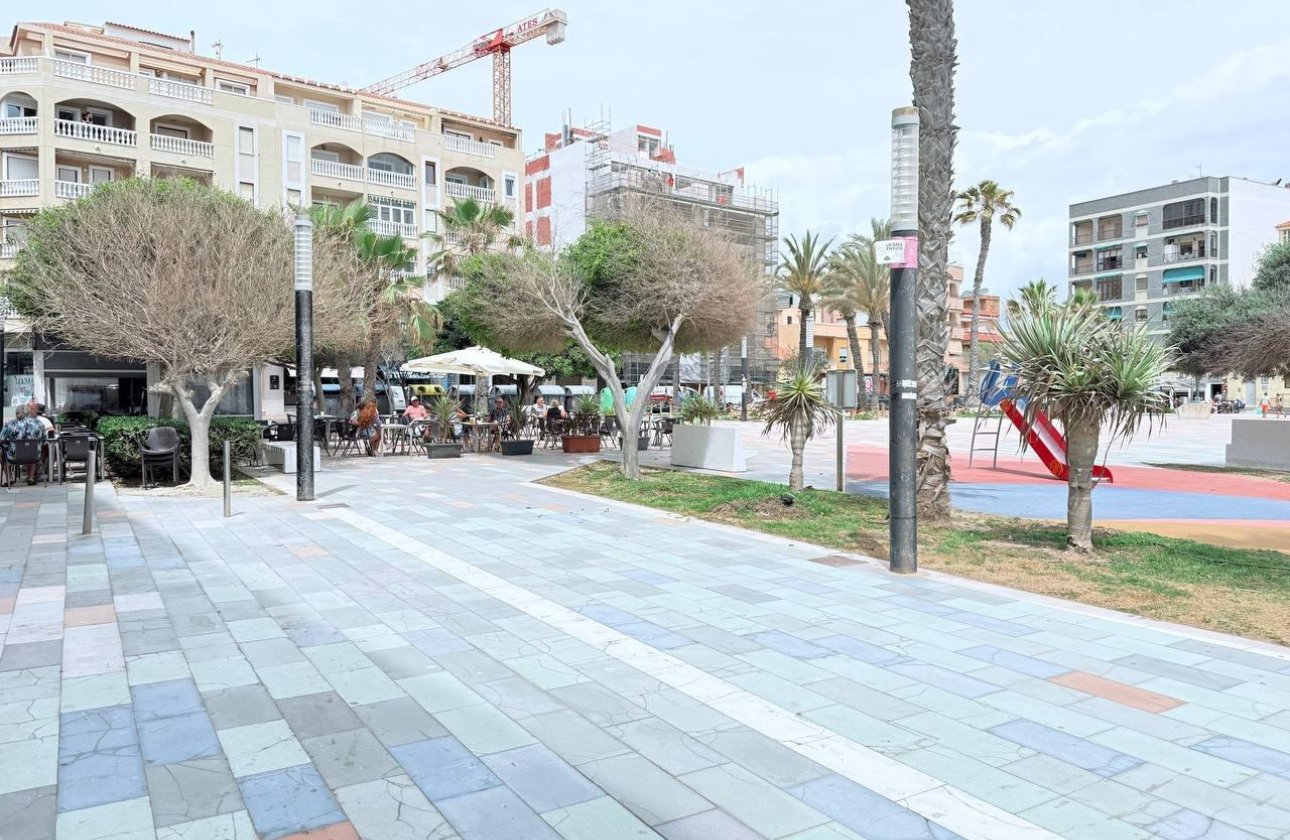 Resale - Apartment -
Torrevieja - La Mata