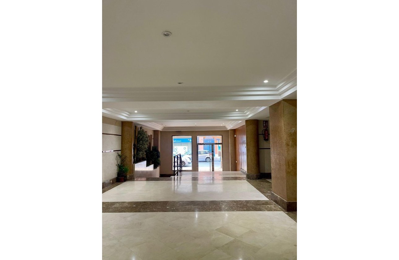 Resale - Apartment -
Torrevieja - La Mata