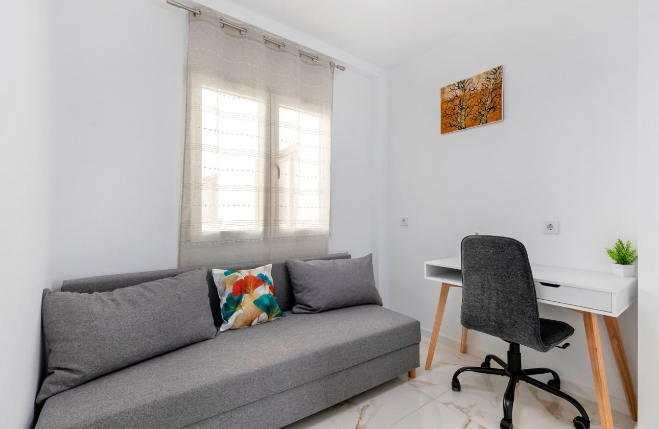 Resale - Apartment -
Torrevieja - La Mata