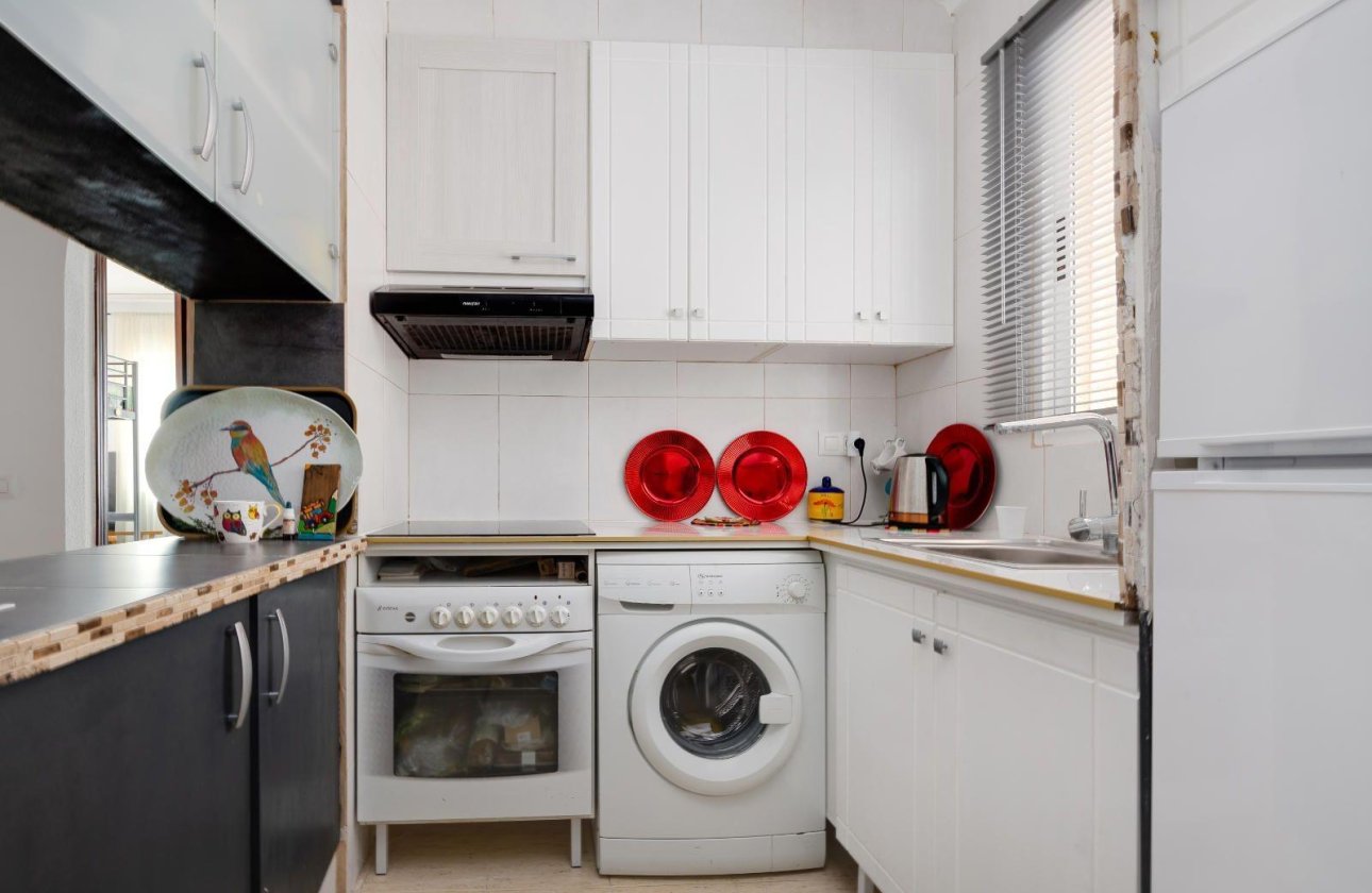 Resale - Apartment -
Torrevieja - La Siesta - El Salado - Torreta