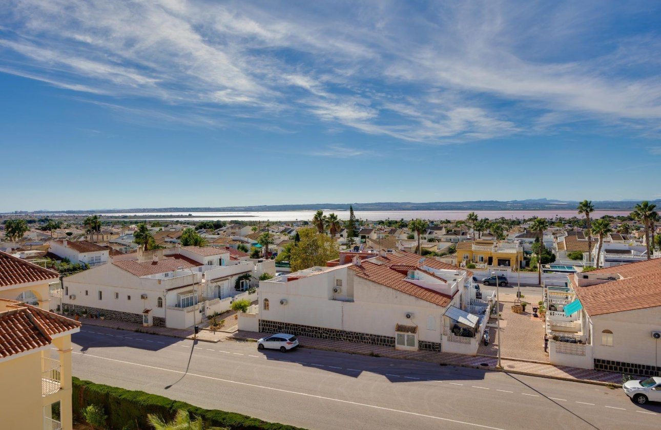 Resale - Apartment -
Torrevieja - La Siesta - El Salado - Torreta