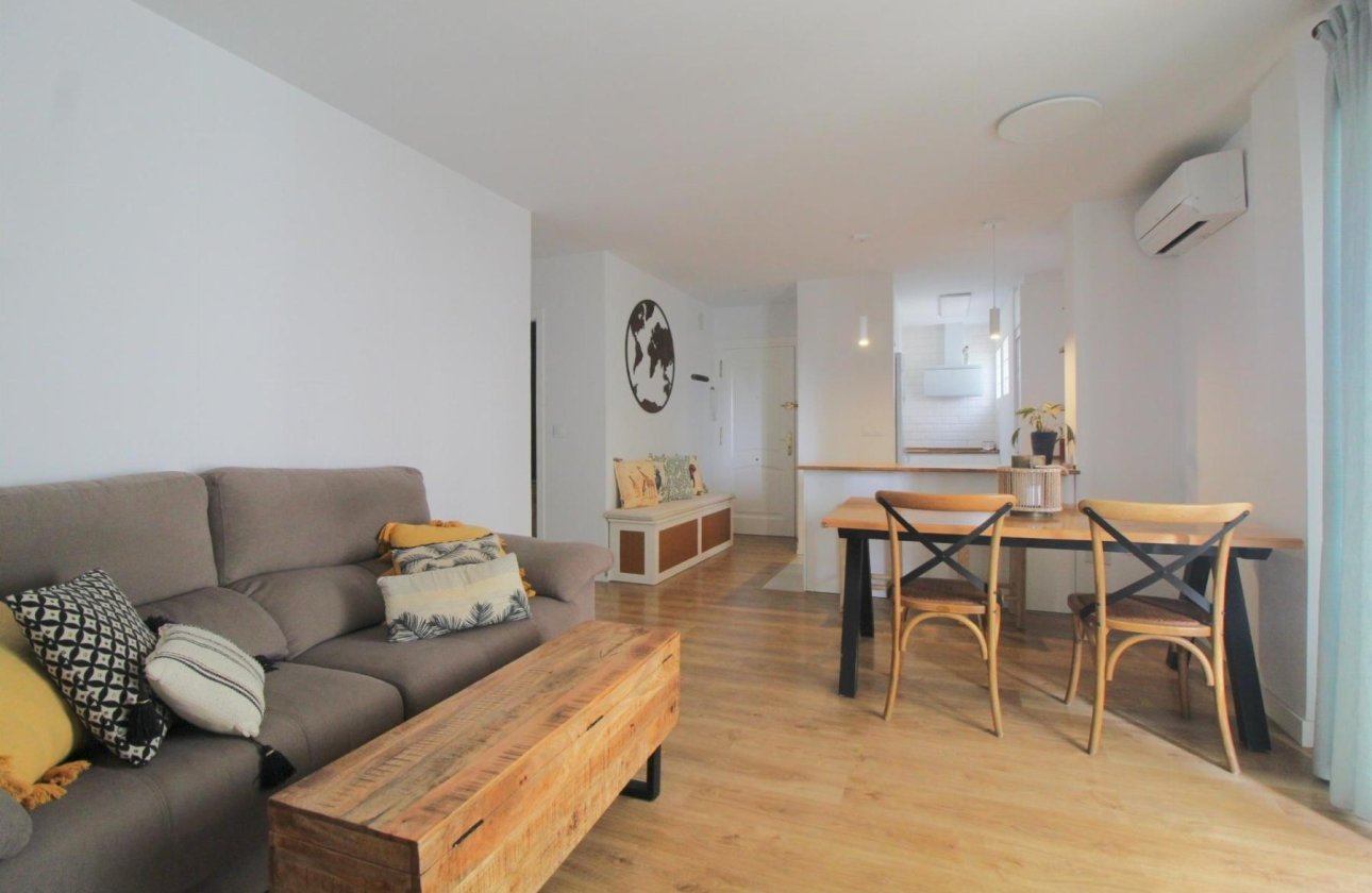 Resale - Apartment -
Torrevieja - La Veleta