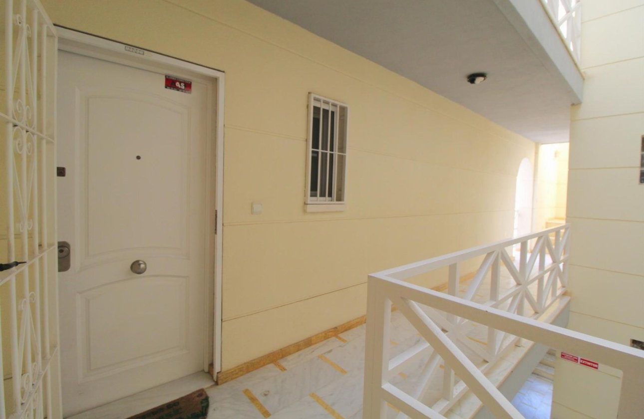 Resale - Apartment -
Torrevieja - La Veleta