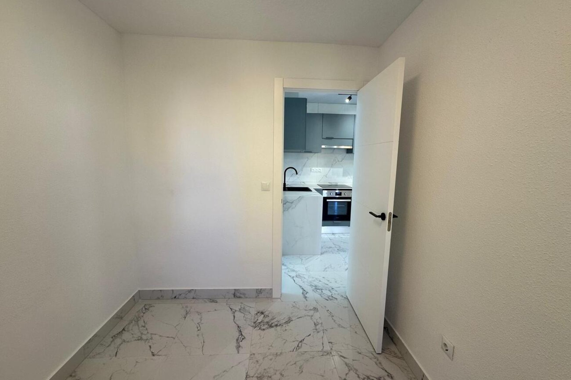 Resale - Apartment -
Torrevieja - La Veleta