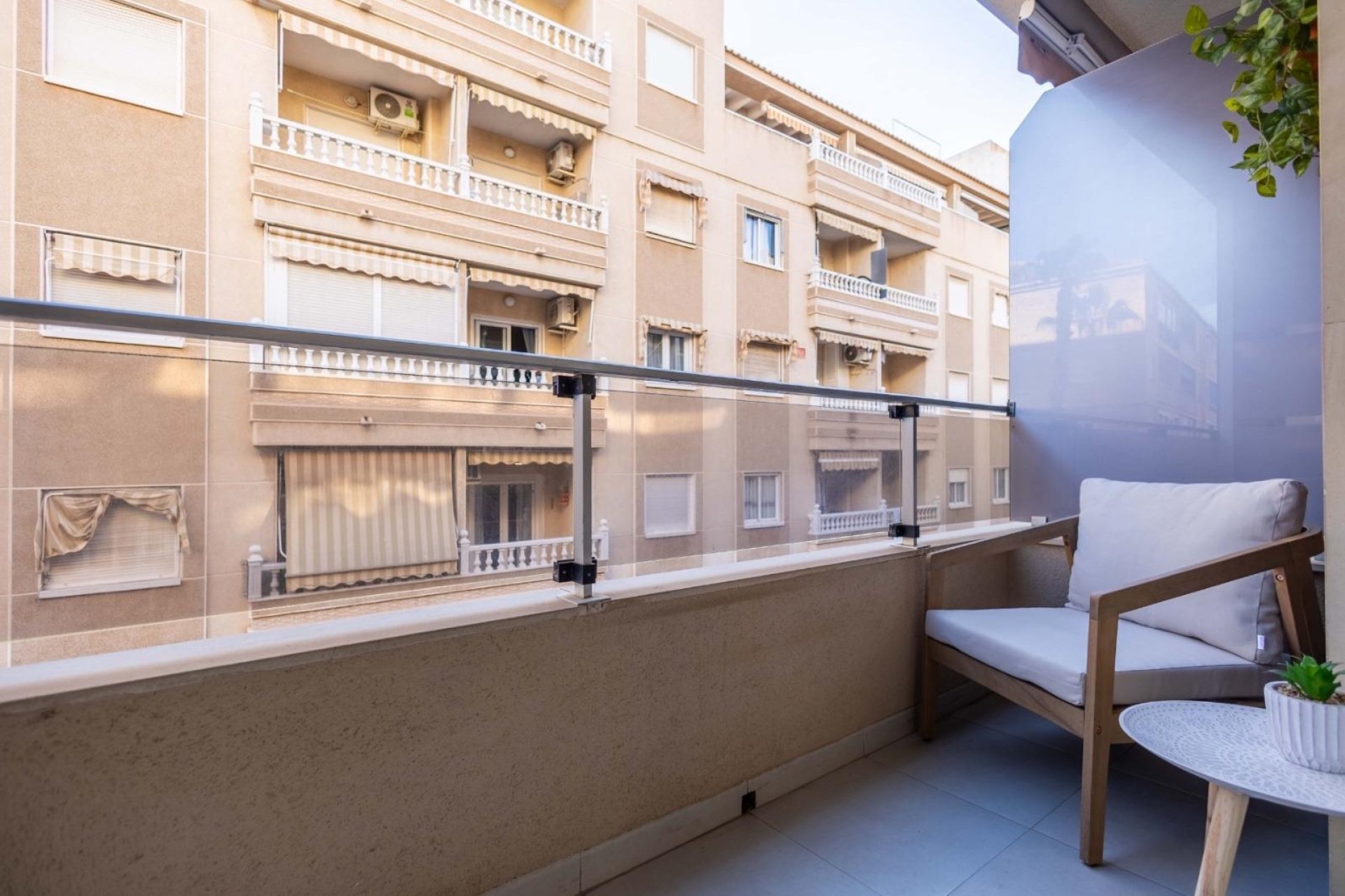Resale - Apartment -
Torrevieja - Las Calas